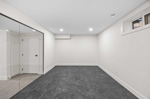 44 Canterbury Drive Sw, Calgary, AB 