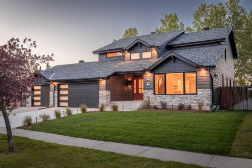 44 Canterbury Drive Sw, Calgary, AB 