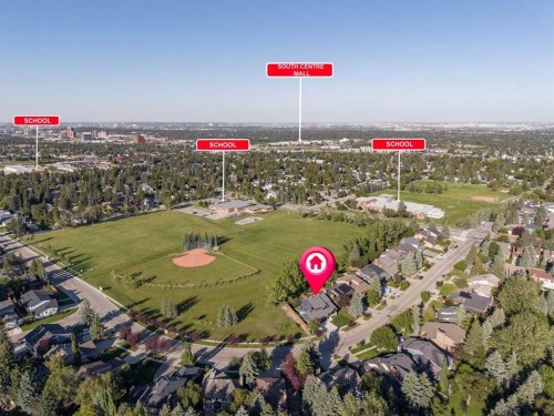44 Canterbury Drive Sw, Calgary, AB 