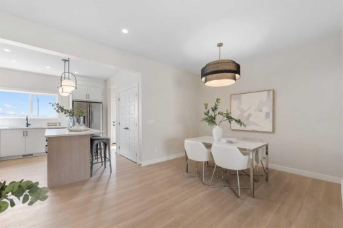 8 Snowberry Common Se, Calgary, AB 