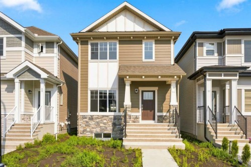 8 Snowberry Common Se, Calgary, AB 