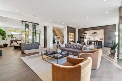 2407 13 Avenue Nw, Calgary, AB 