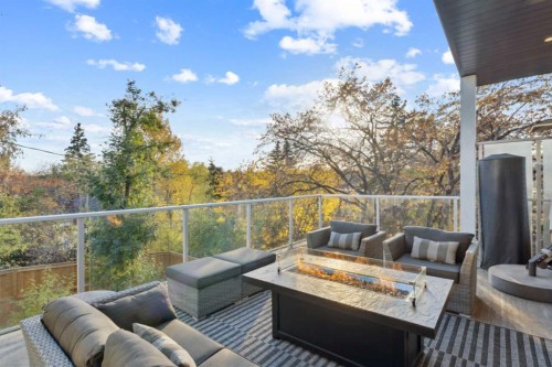 2407 13 Avenue Nw, Calgary, AB 