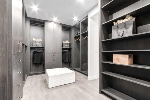 2407 13 Avenue Nw, Calgary, AB 