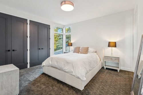 2407 13 Avenue Nw, Calgary, AB 