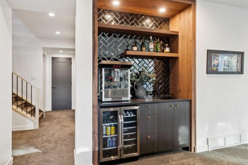 2407 13 Avenue Nw, Calgary, AB 