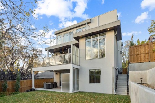2407 13 Avenue Nw, Calgary, AB 