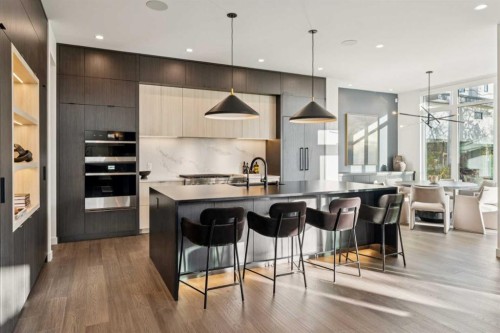 2407 13 Avenue Nw, Calgary, AB 