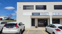 1931 Highfield Crescent SE Calgary, AB T2G 5M1