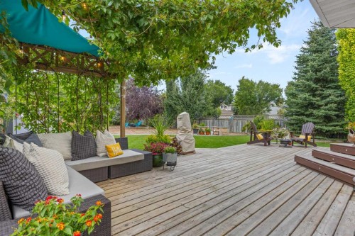 127 Arbour Summit Place Nw, Calgary, AB 