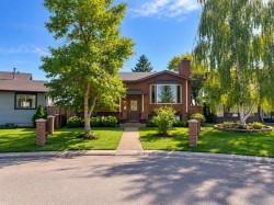 27 Castlebrook Court NE Calgary, AB T3J 1Z6