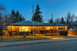 3 Cardiff Drive NW Calgary, AB T2K 1R4