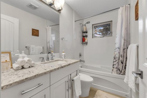 3 Cardiff Drive Nw, Calgary, AB 