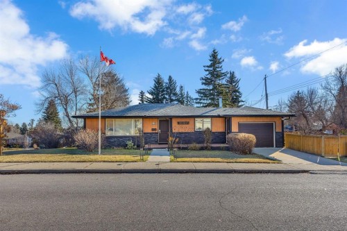 3 Cardiff Drive Nw, Calgary, AB 