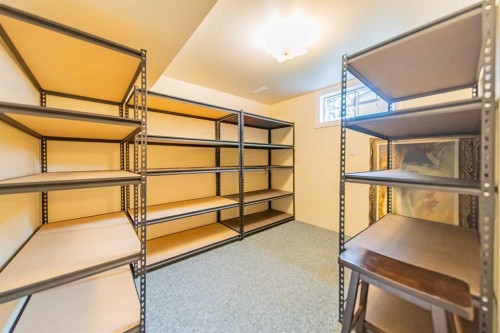 116 Queensland Place Se, Calgary, AB 