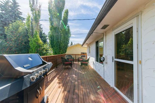 116 Queensland Place Se, Calgary, AB 
