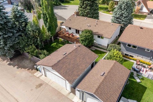116 Queensland Place Se, Calgary, AB 