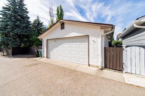 116 Queensland Place Se, Calgary, AB 