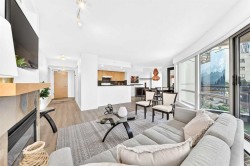 303-1078 6 Avenue SW Calgary, AB T2P 5N6