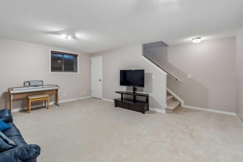 2046 New Brighton Gardens Se, Calgary, AB 