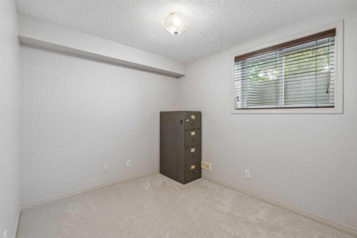 2046 New Brighton Gardens Se, Calgary, AB 