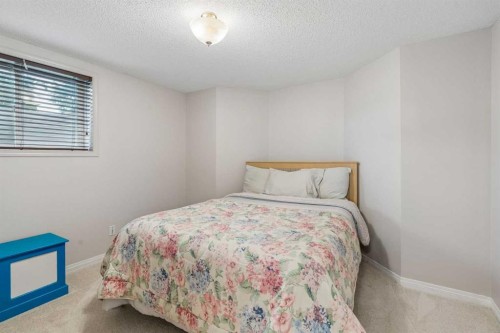 2046 New Brighton Gardens Se, Calgary, AB 