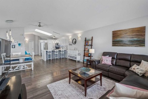 2046 New Brighton Gardens Se, Calgary, AB 