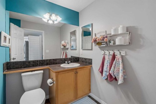 2046 New Brighton Gardens Se, Calgary, AB 