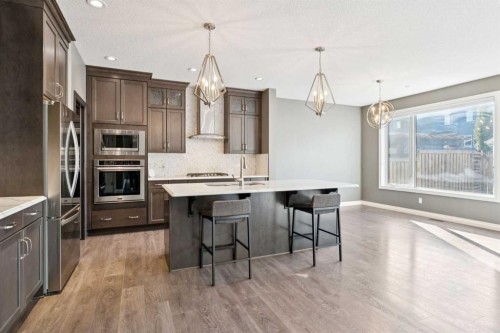 383 Evansglen Drive Nw, Calgary, AB 