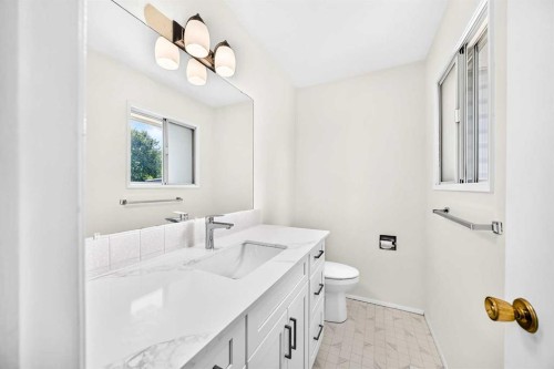 9611 24 Street Sw, Calgary, AB 