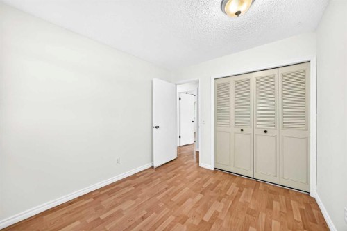 9611 24 Street Sw, Calgary, AB 