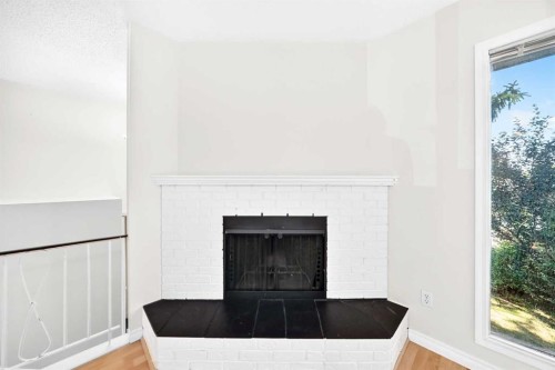 9611 24 Street Sw, Calgary, AB 