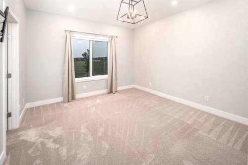 282 Masters Avenue Se, Calgary, AB 