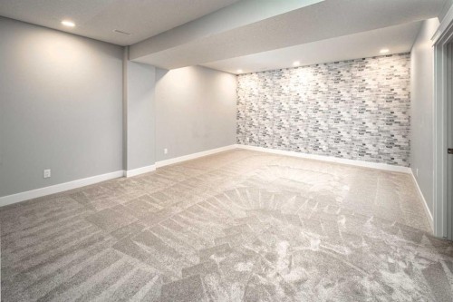 282 Masters Avenue Se, Calgary, AB 