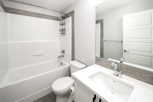 282 Masters Avenue Se, Calgary, AB 