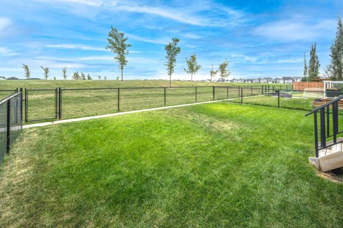 282 Masters Avenue Se, Calgary, AB 