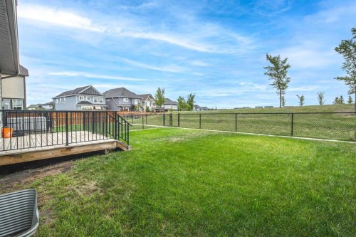 282 Masters Avenue Se, Calgary, AB 