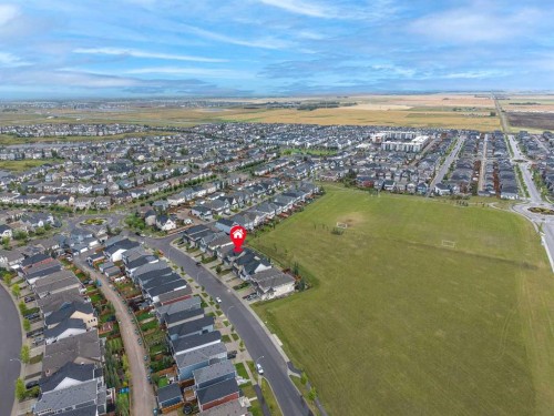 282 Masters Avenue Se, Calgary, AB 