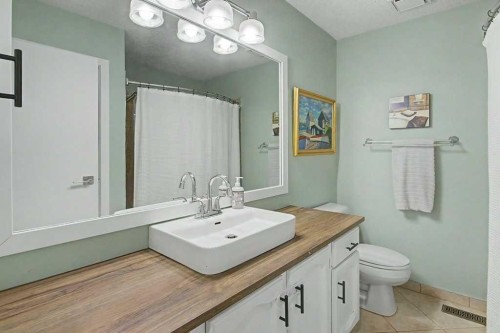 421 Big Springs Drive Se, Airdrie, AB 