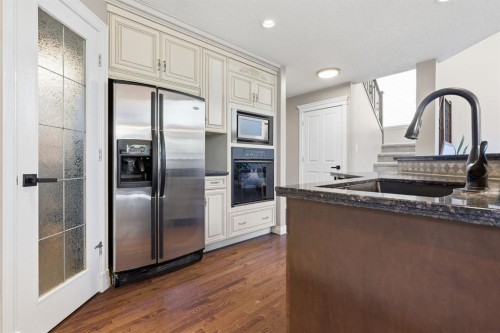 112 Drake Landing Common, Okotoks, AB 