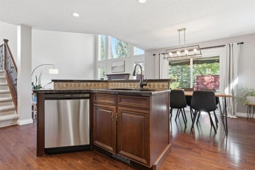 112 Drake Landing Common, Okotoks, AB 