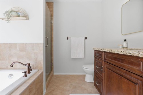 112 Drake Landing Common, Okotoks, AB 