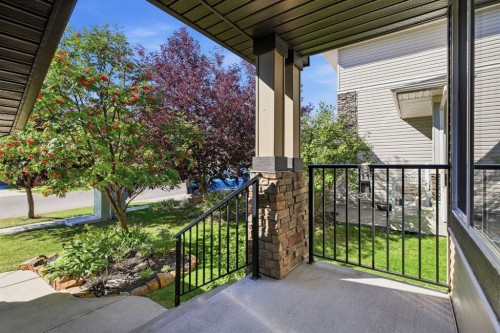 112 Drake Landing Common, Okotoks, AB 