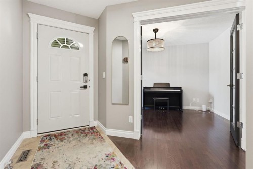 112 Drake Landing Common, Okotoks, AB 
