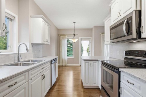 9 Bridle Estates Way Sw, Calgary, AB 
