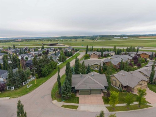 9 Bridle Estates Way Sw, Calgary, AB 