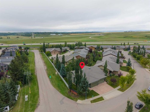 9 Bridle Estates Way Sw, Calgary, AB 