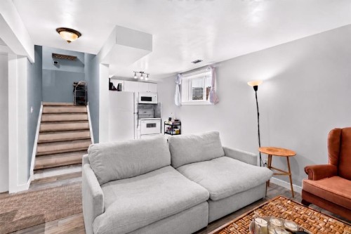 67 Douglas Ridge View Se, Calgary, AB 
