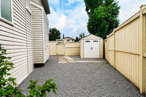67 Douglas Ridge View Se, Calgary, AB 