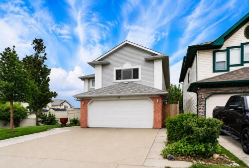 67 Douglas Ridge View Se, Calgary, AB 
